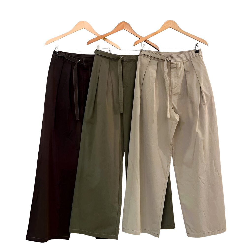 Pantalón de corte amplio