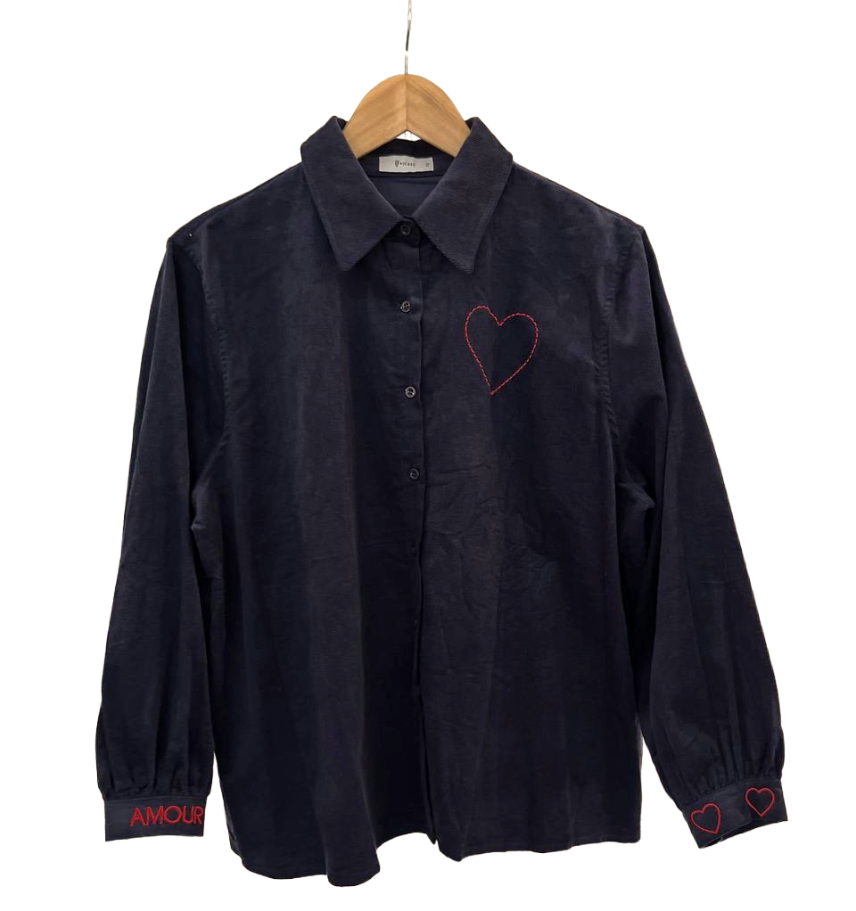 Camisa de micropana con bordado