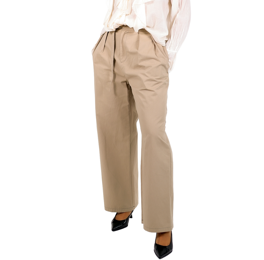 Pantalón de corte amplio