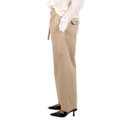 Pantalón de corte amplio