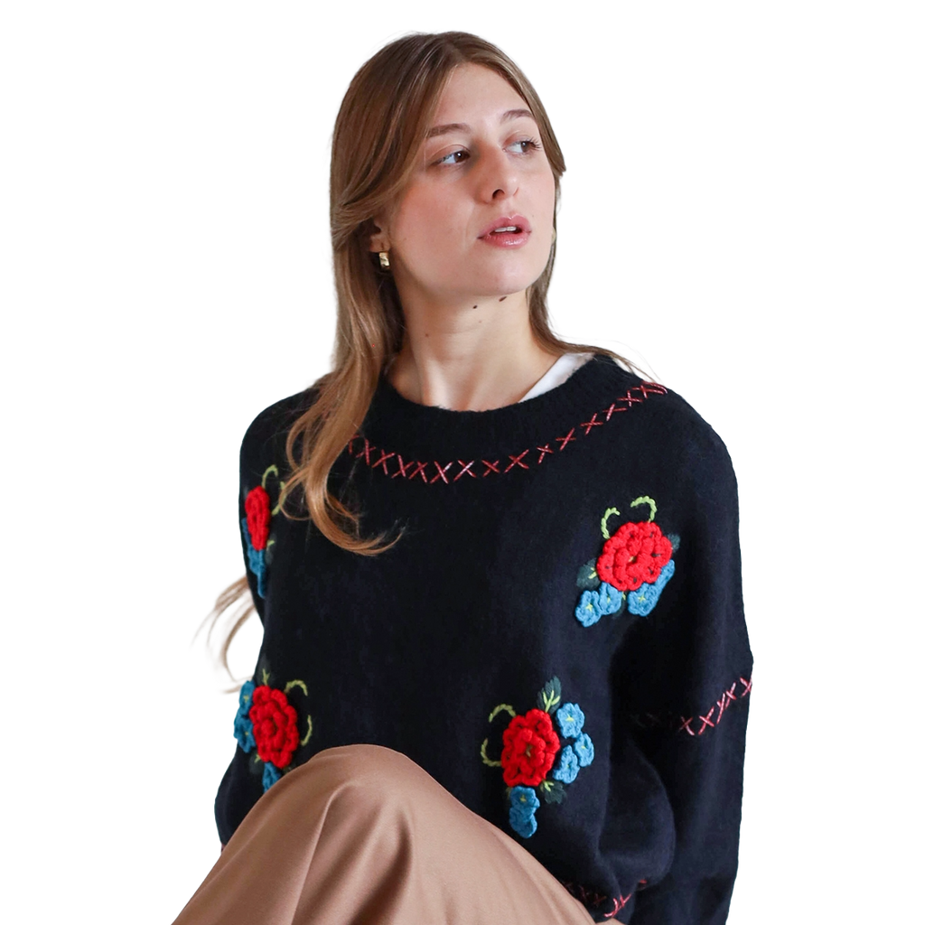 Jersey con bordados a mano