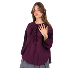 Blusa con botones y volantes